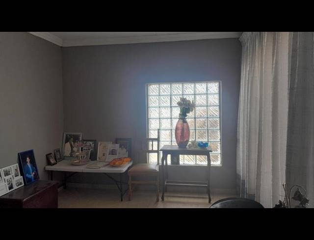 2 BEDROOM PROPERTY TO RENT IN SESHEGO B